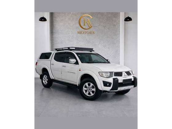 MITSUBISHI L200 TRITON 3.5 HPE 4X4 CD V6 24V FLEX 4P AUTOMÁTICO